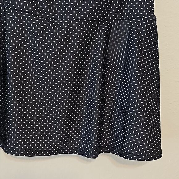 Queen of the court polka-dot skort size small. - Picture 2 of 9